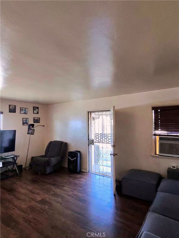 2310 W Compton, Compton, CA 90220 — photo 3