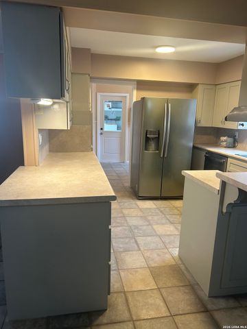 4839 Gus Eckert, San Antonio, TX 78240