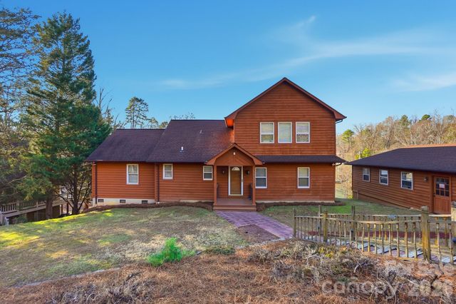 18409 Saint Charles Lane, Charlotte, NC 28278