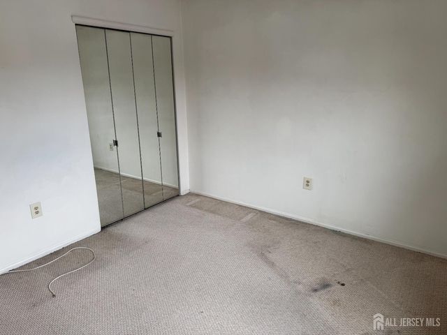 358 Hadleigh Lane, North Brunswick, NJ 08902