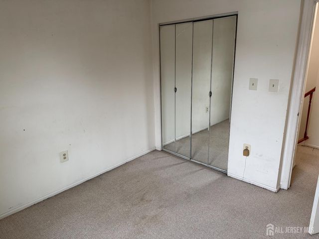 358 Hadleigh Lane, North Brunswick, NJ 08902