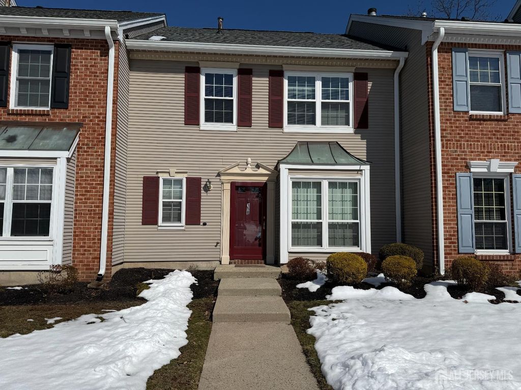 358 Hadleigh Lane, North Brunswick, NJ 08902