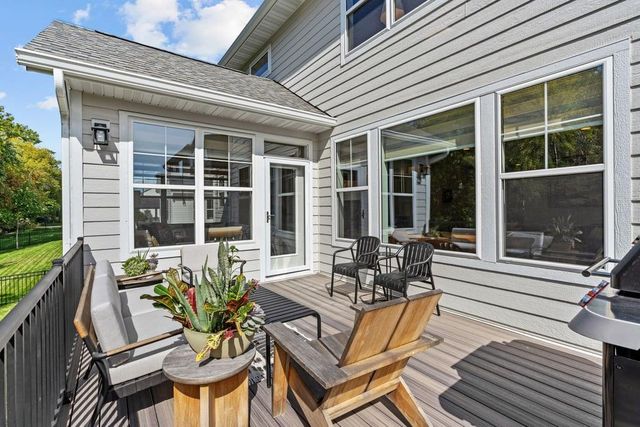 4386 Arbor Drive, Woodbury, MN 55129