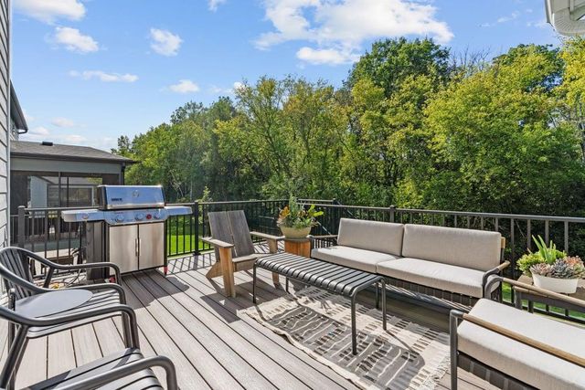 4386 Arbor Drive, Woodbury, MN 55129