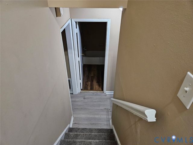1211 Clifton Dr, Colonial Heights, VA 23834