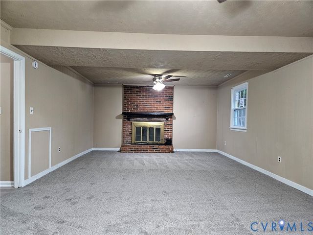 1211 Clifton Dr, Colonial Heights, VA 23834