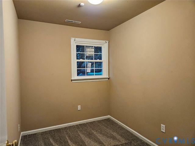 1211 Clifton Dr, Colonial Heights, VA 23834