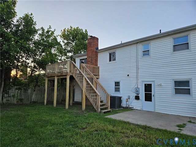 1211 Clifton Dr, Colonial Heights, VA 23834