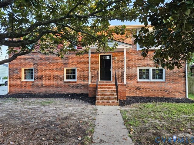 1211 Clifton Dr, Colonial Heights, VA 23834