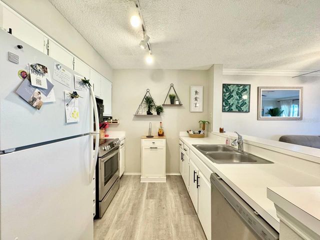 2400 FEATHER SOUND DRIVE 216, Clearwater, FL 33762