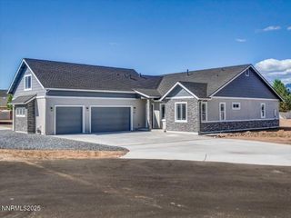2800 Pamela Place, Minden, NV 89423