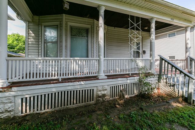 921 25th Street, Moline, IL 61265