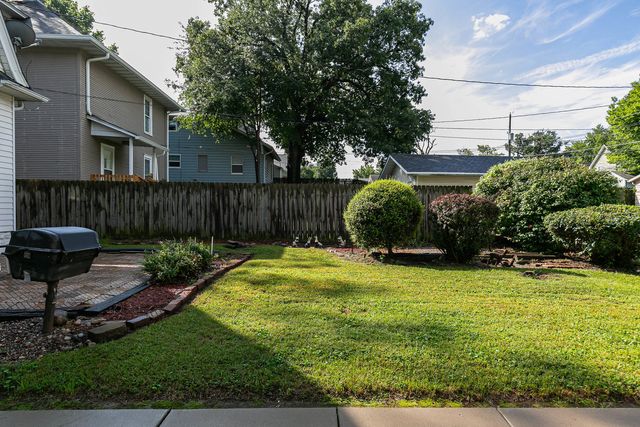 921 25th Street, Moline, IL 61265