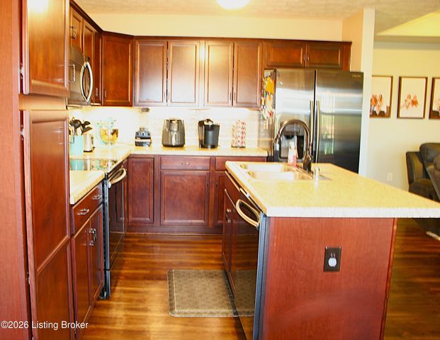 146 Garnette Ct, Mt Washington, KY 40047