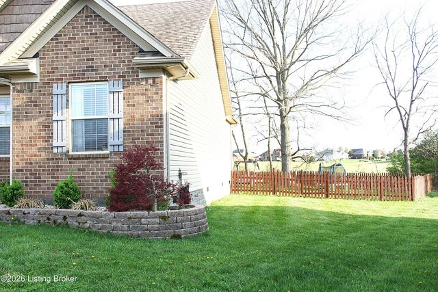 146 Garnette Ct, Mt Washington, KY 40047