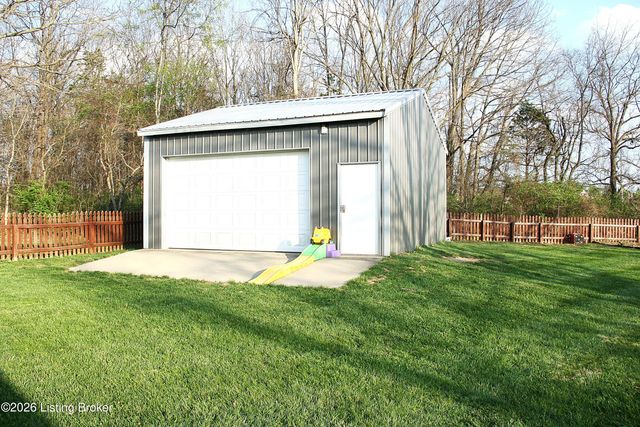 146 Garnette Ct, Mt Washington, KY 40047