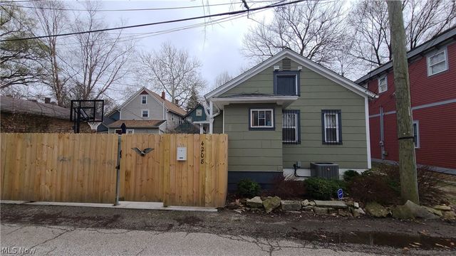 4208 John Court, Cleveland, OH 44113
