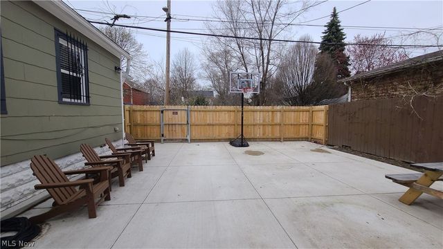 4208 John Court, Cleveland, OH 44113