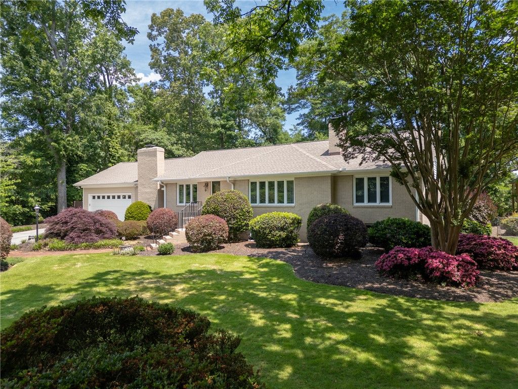 208 Mountain View Lane, Clemson, SC 29631