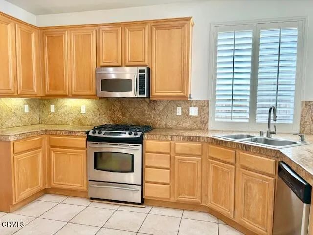 785 E Port Hueneme Road, Port Hueneme, CA 93041