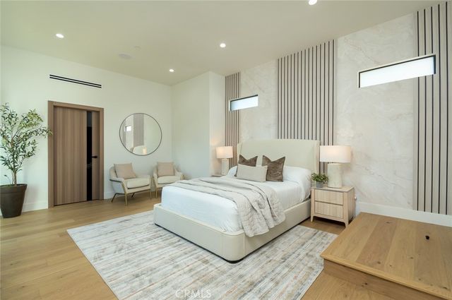 6438 Georgius, Los Angeles, CA 90068