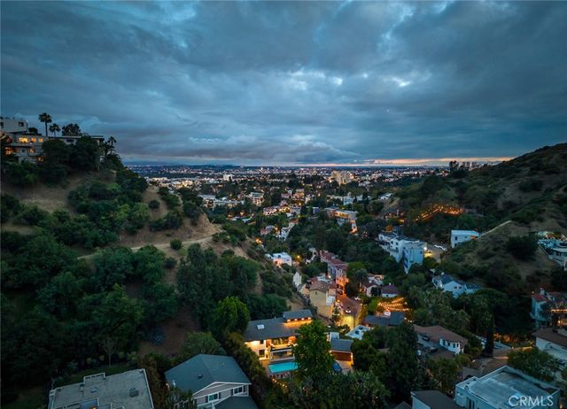 6438 Georgius, Los Angeles, CA 90068