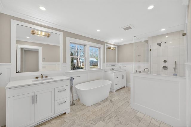 146 Scudder Rd, Barnstable, MA 02655