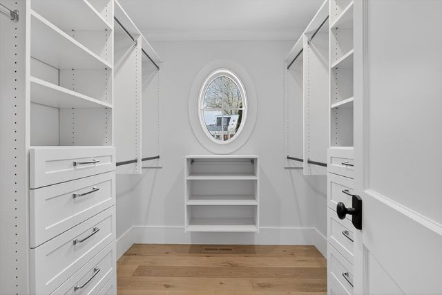 146 Scudder Rd, Barnstable, MA 02655