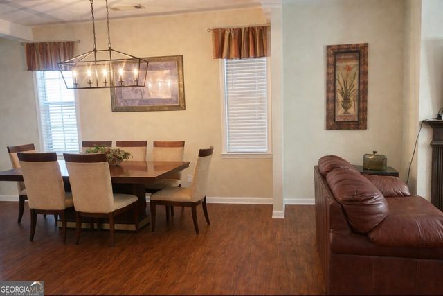 5570 Chatham Circle NW, Norcross, GA 30071