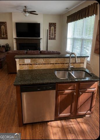 5570 Chatham Circle NW, Norcross, GA 30071