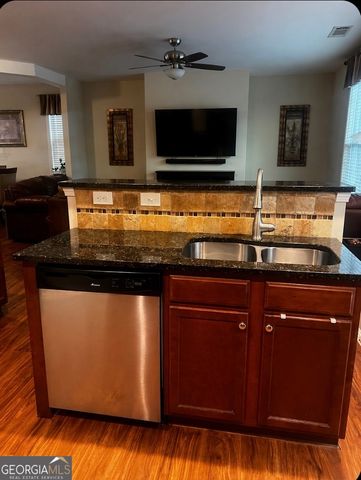 5570 Chatham Circle NW, Norcross, GA 30071