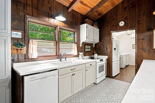 4036 Rhynland Drive, Sherrills Ford, NC 28673