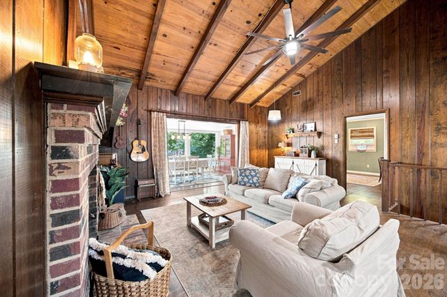 4036 Rhynland Drive, Sherrills Ford, NC 28673