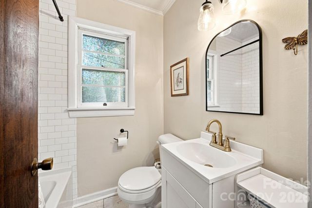 4036 Rhynland Drive, Sherrills Ford, NC 28673