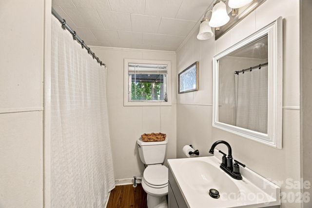 4036 Rhynland Drive, Sherrills Ford, NC 28673