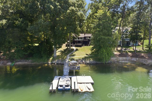 4036 Rhynland Drive, Sherrills Ford, NC 28673