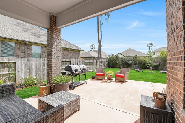 32063 Autumn Orchard Lane, Conroe, TX 77385