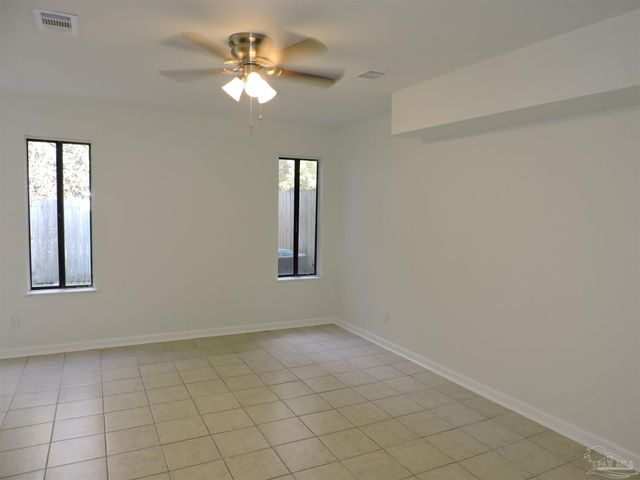 9725 W Hwy 98 14, Pensacola, FL 32506