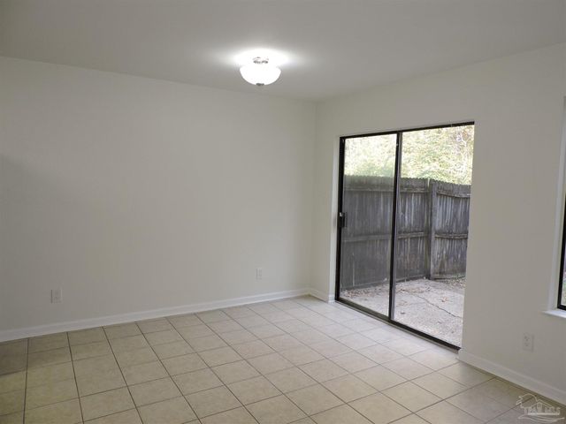 9725 W Hwy 98 14, Pensacola, FL 32506