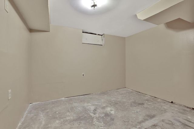 4425 5th Street NE, Columbia Heights, MN 55421