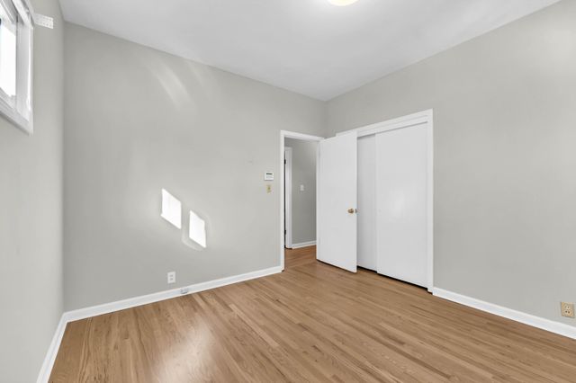 780 Rossview Rd, Clarksville, TN 37043