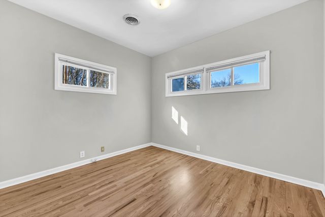 780 Rossview Rd, Clarksville, TN 37043