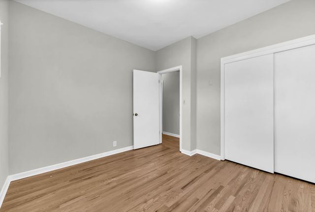 780 Rossview Rd, Clarksville, TN 37043