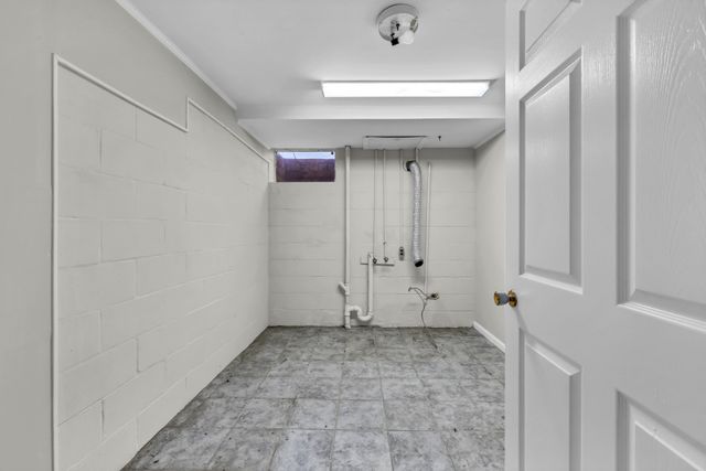 780 Rossview Rd, Clarksville, TN 37043