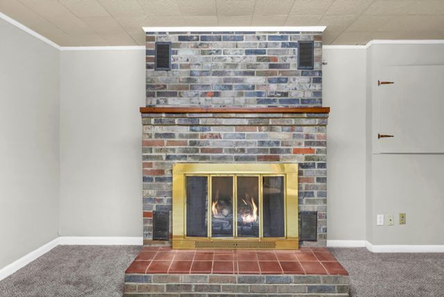 780 Rossview Rd, Clarksville, TN 37043