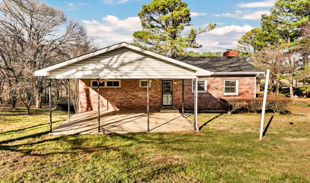 780 Rossview Rd, Clarksville, TN 37043