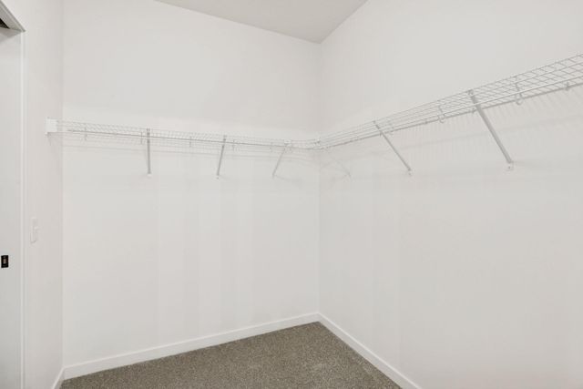 16340 Gladiola Avenue W, Lakeville, MN 55068