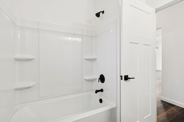 16340 Gladiola Avenue W, Lakeville, MN 55068