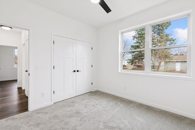 16340 Gladiola Avenue W, Lakeville, MN 55068