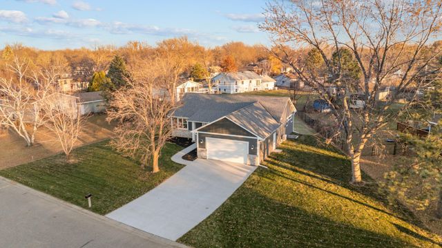 16340 Gladiola Avenue W, Lakeville, MN 55068